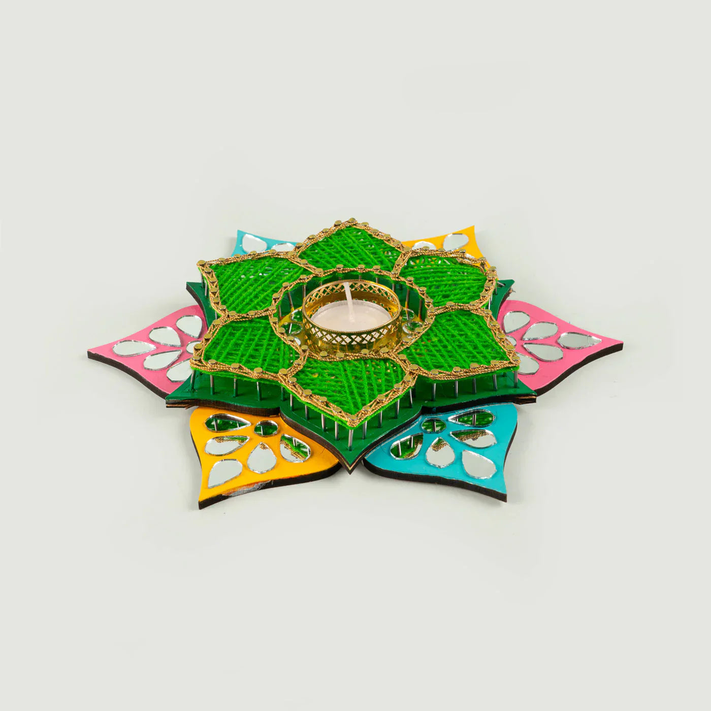 String Art Tealight Holder in the Shape of Flowers with Mirror Work