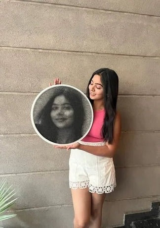 Custom String Art Portrait: Personalized Gift & Handcrafted Wall Art