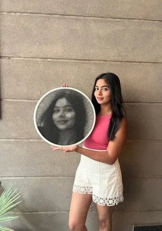 Custom String Art Portrait: Personalized Gift & Handcrafted Wall Art