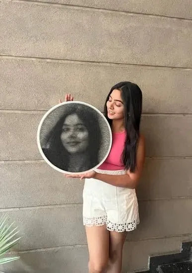 Custom String Art Portrait: Personalized Gift & Handcrafted Wall Art